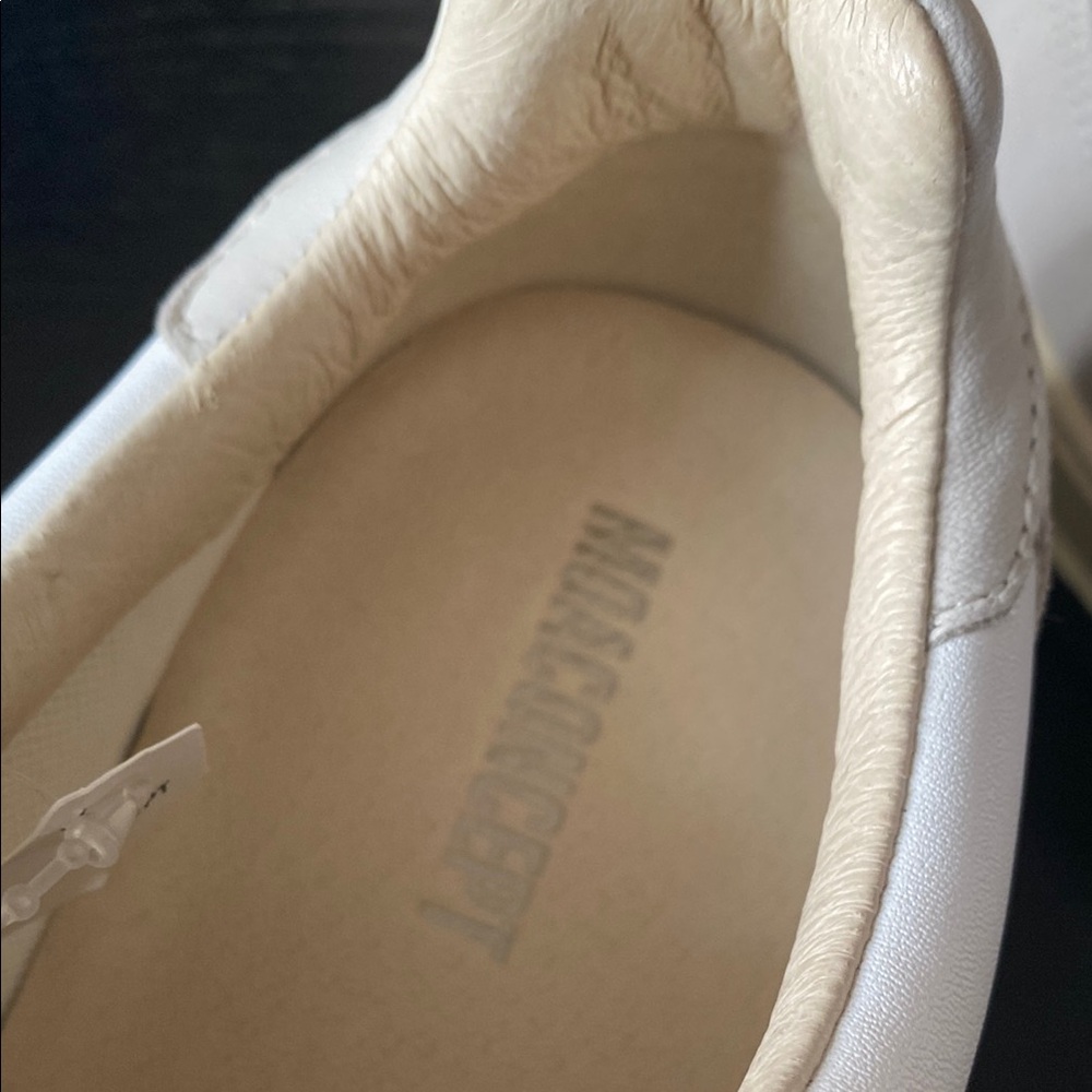 From Italy, Leather Sneakers - Picture 7 of 9
